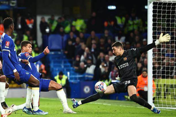 切尔西维拉门神斗法，大马丁还是蓝军叹息之墙