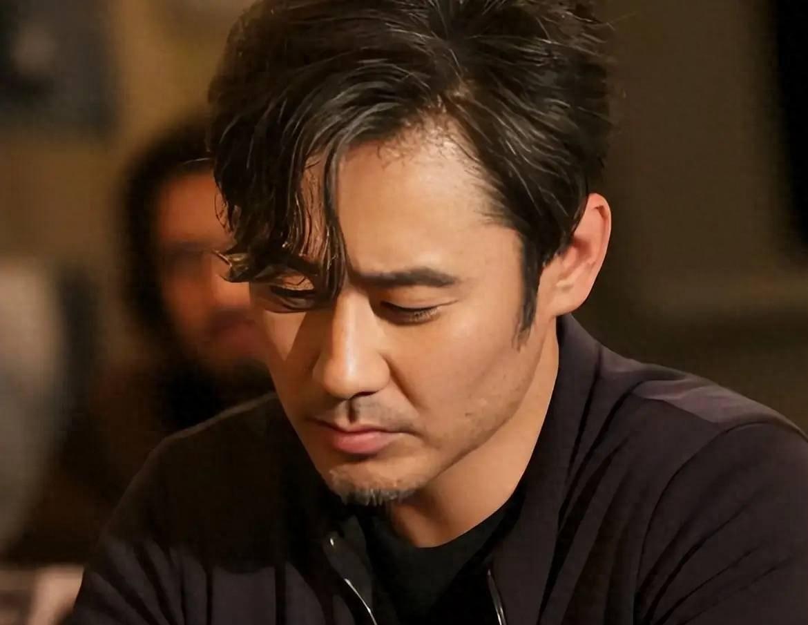 善恶终有报!移居英国仅2年,57岁吴秀波再迎噩耗,步李易峰后尘